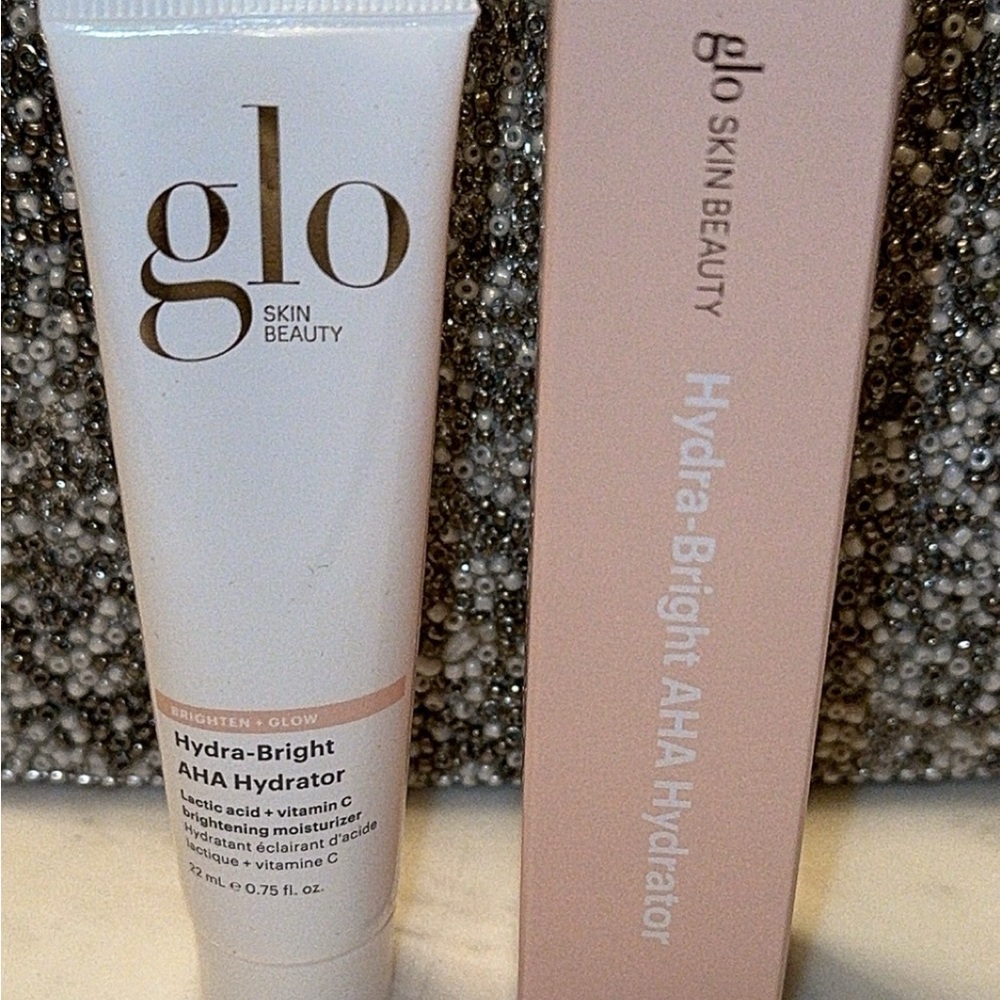 Glo Skin Hydra-Bright AHA Hydrator + Primer .75oz/22ml
